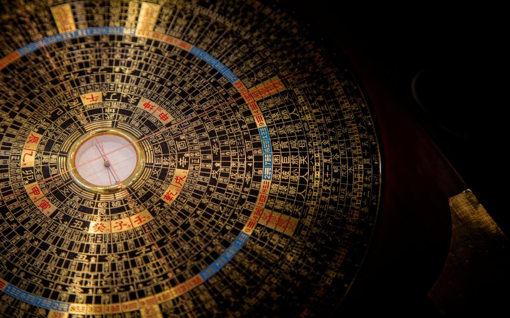 15 October 2021,Bangkok.Thailand. Chinese Feng Shui Catcher of Sin Sae to find the fortune of homes and real estate according to Asian beliefs